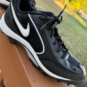 Nike Men’s Land Shark Football Cleats. Size 10.5.